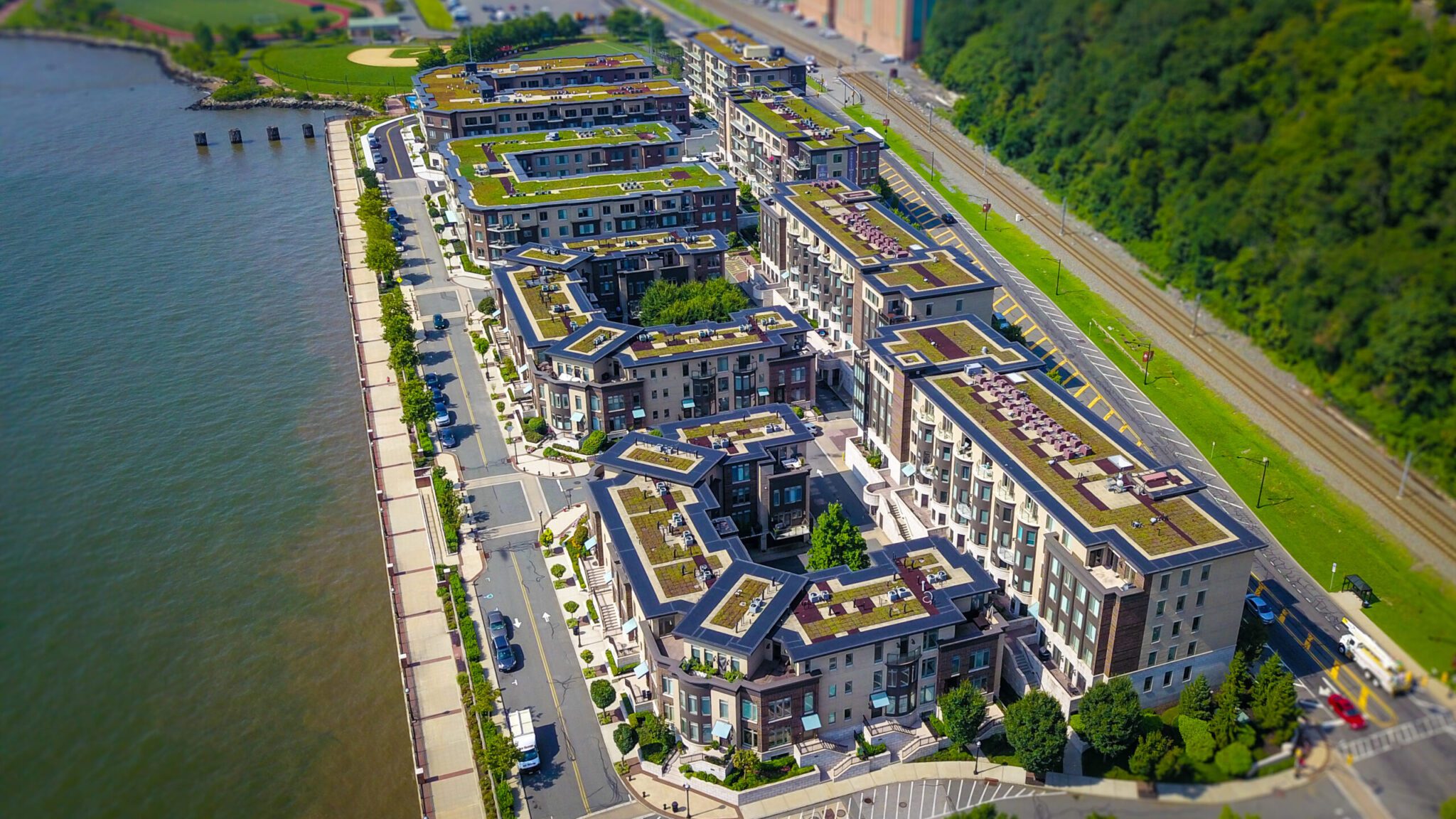 lennar gold coast all green roof overview